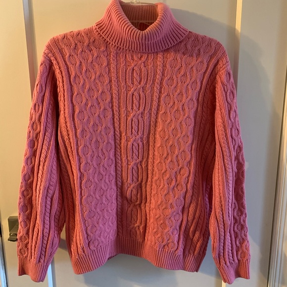 Sweaters - Pink sweater